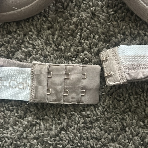 Calvin Klein Bra - Picture 3 of 4